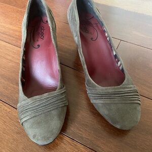 Women's Brown Suede Shoes